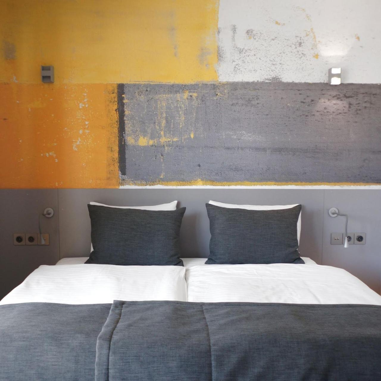 La Petite Apartments — Photos 1